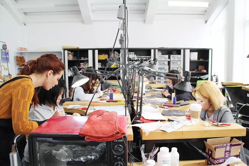 2018-2019 AIVA當代首飾藝術家駐留項目開放申請