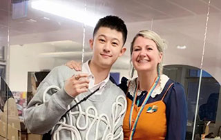 聽16屆BCU預科校友Dragon講述他和他的BA插畫畢業展！