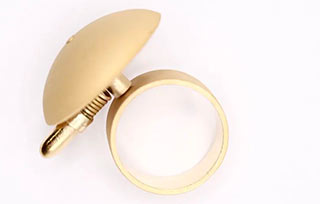 專訪 | AIVA校友Teng Tai獲得2022珠寶界奧斯卡銀獎！“扣動扳機，聆聽珠寶”